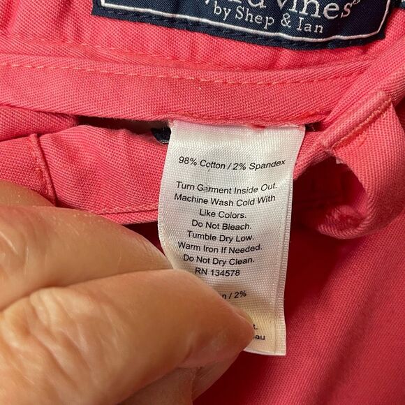 Vineyard Vines size 35 X 30 men’s salon pants. - Picture 4 of 6